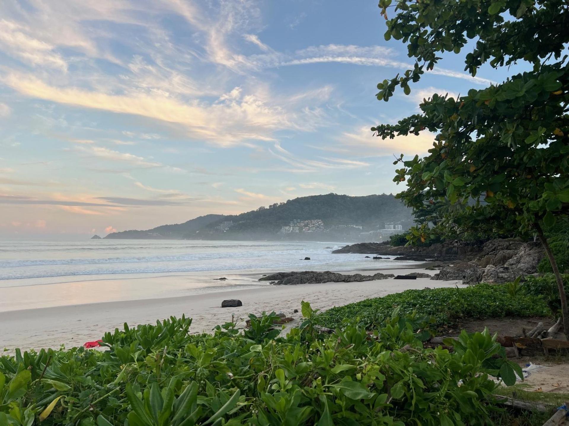 Private Modern Apartments By Patong Vacation Rentals Located In The Heart Of Patong, Walking Distance To The Beach, Kitchen, Private Bathroom, Seating Area, 65" Smart Tv With Free Wifi 外观 照片