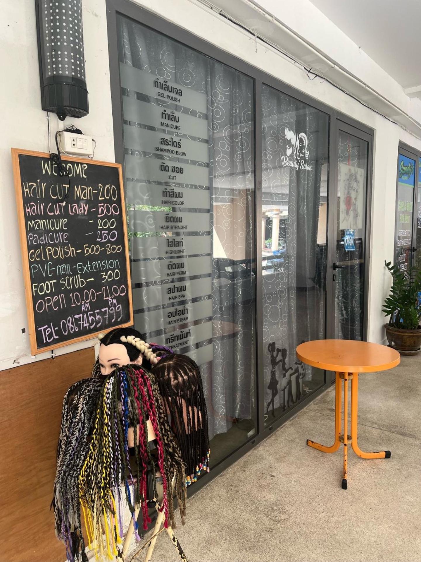 Private Modern Apartments By Patong Vacation Rentals Located In The Heart Of Patong, Walking Distance To The Beach, Kitchen, Private Bathroom, Seating Area, 65" Smart Tv With Free Wifi 外观 照片