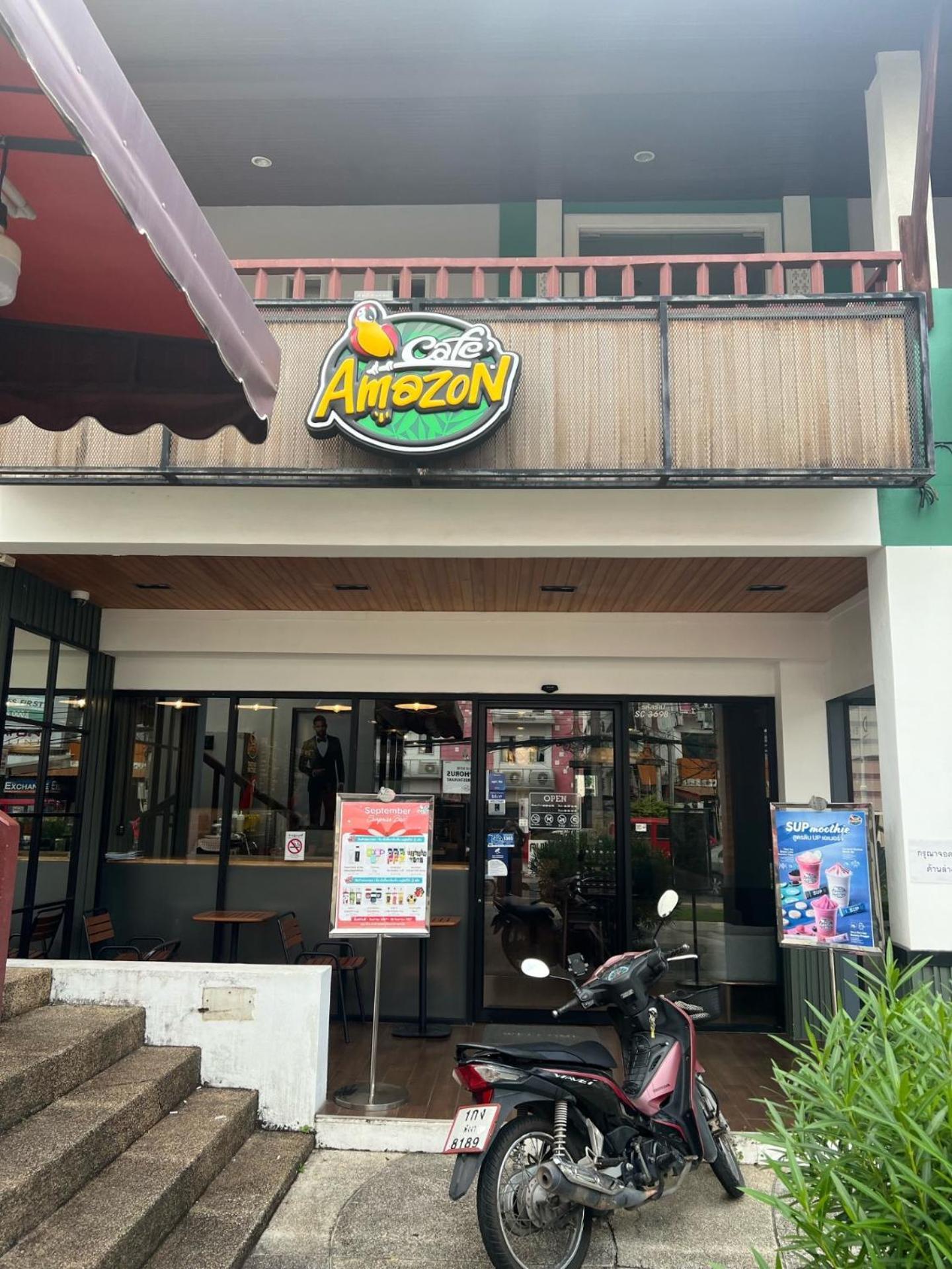 Private Modern Apartments By Patong Vacation Rentals Located In The Heart Of Patong, Walking Distance To The Beach, Kitchen, Private Bathroom, Seating Area, 65" Smart Tv With Free Wifi 外观 照片